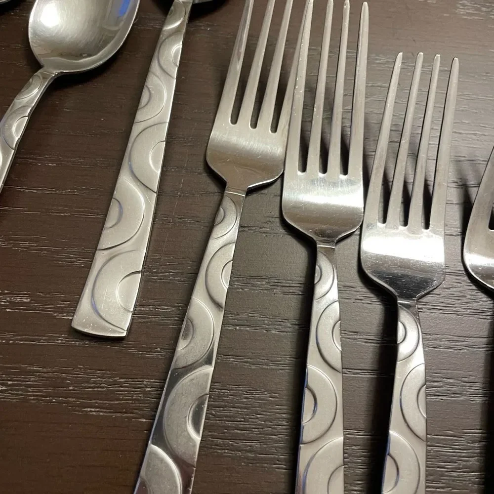Pfaltzgraff 18/10 Garland Frost Extra Flatware Pieces